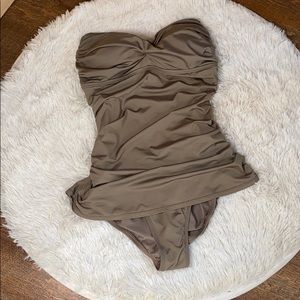 Jantzen One Piece Tan Nude Rouched Swimswuit